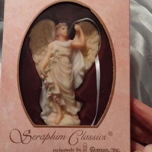 New‎ Seraphim Classics angel hanging ornament beautiful detail 4 inches tall